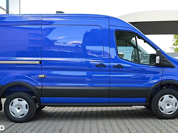 Ford E-TRANSIT L2H2 3500KG N1
