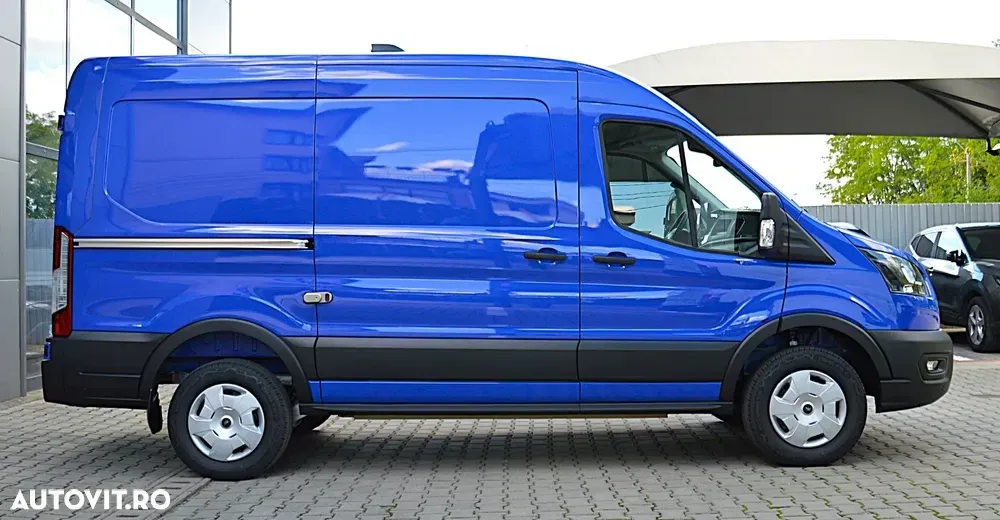 Ford E-TRANSIT L2H2 3500KG N1 — imagine 4