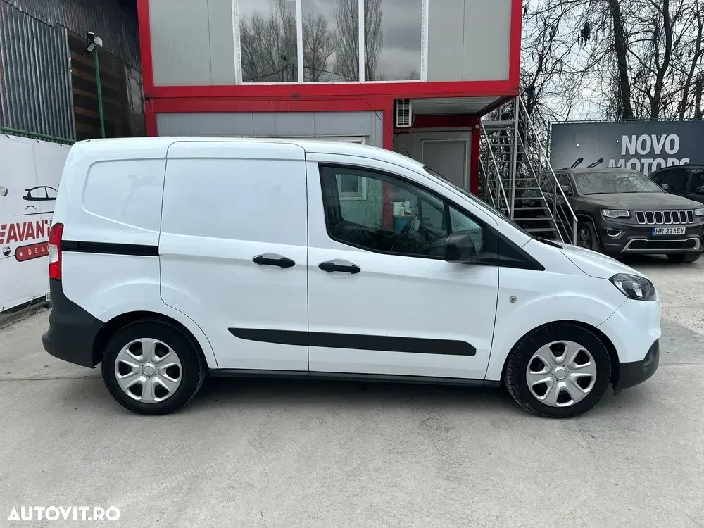 Ford Transit — imagine 4