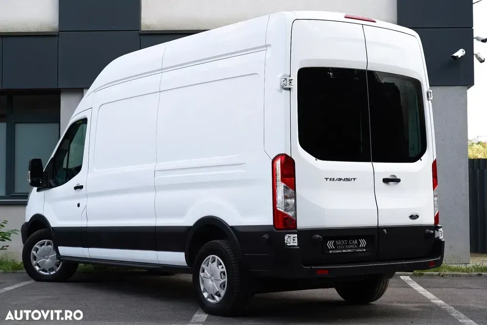 Ford Transit — imagine 4
