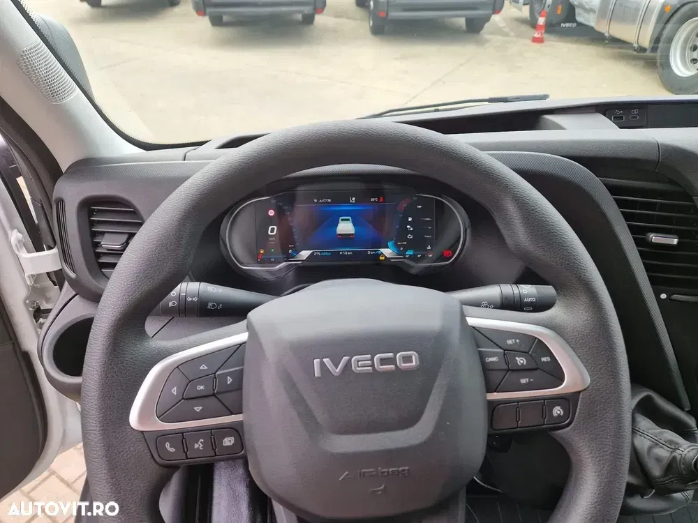 Iveco Daily 35S18 cu prelata 10 EWP si tahograf — imagine 4