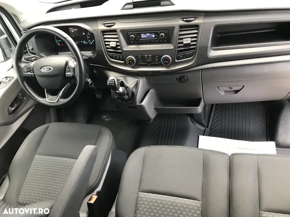 Ford Transit — imagine 5