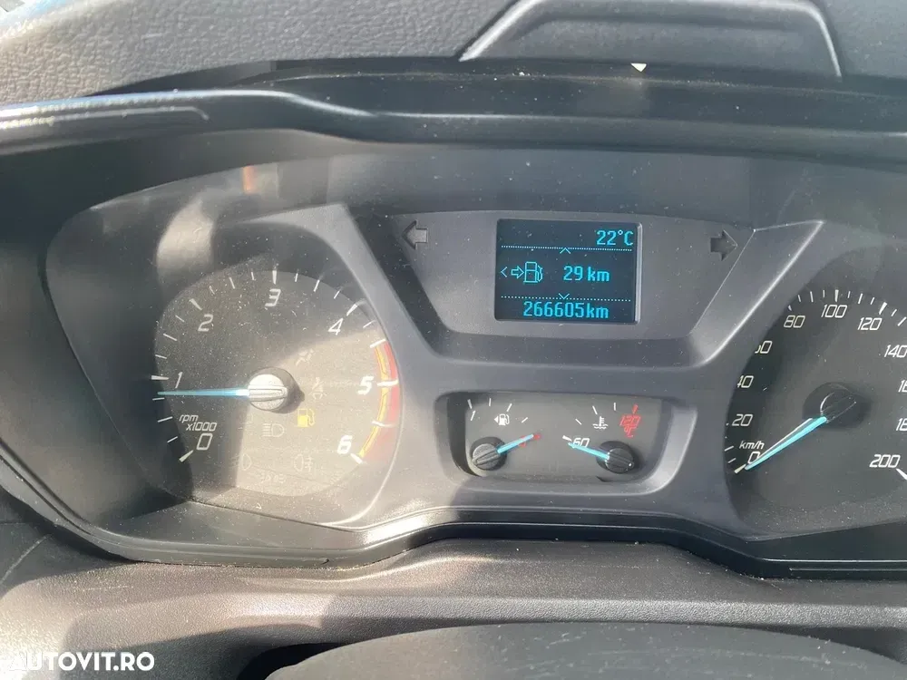 Ford Transit — imagine 6