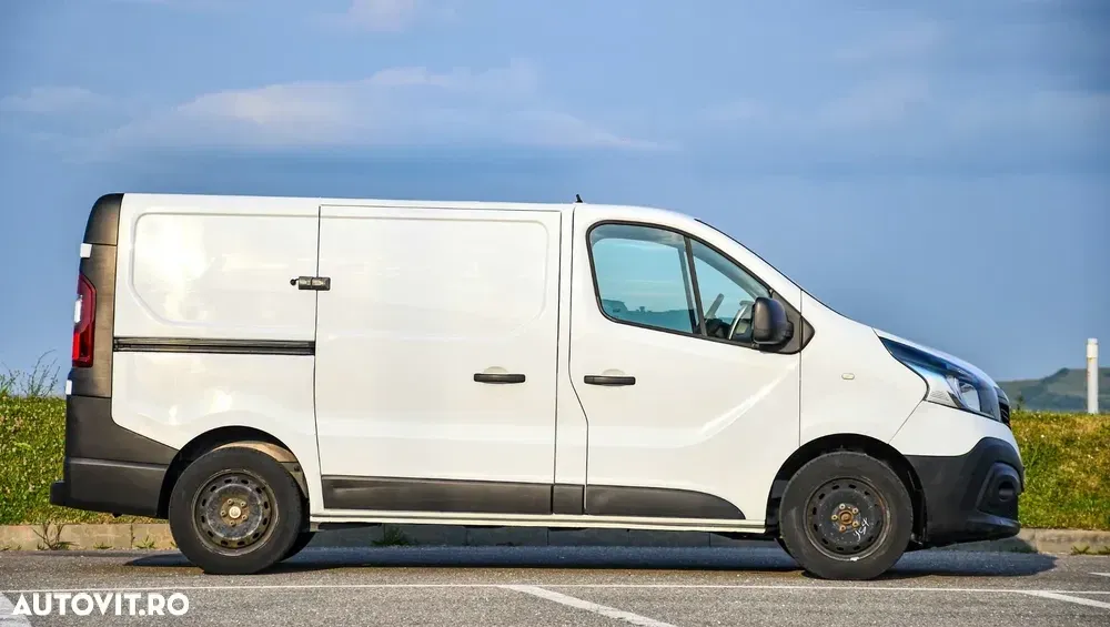 Renault TRAFIC — imagine 6