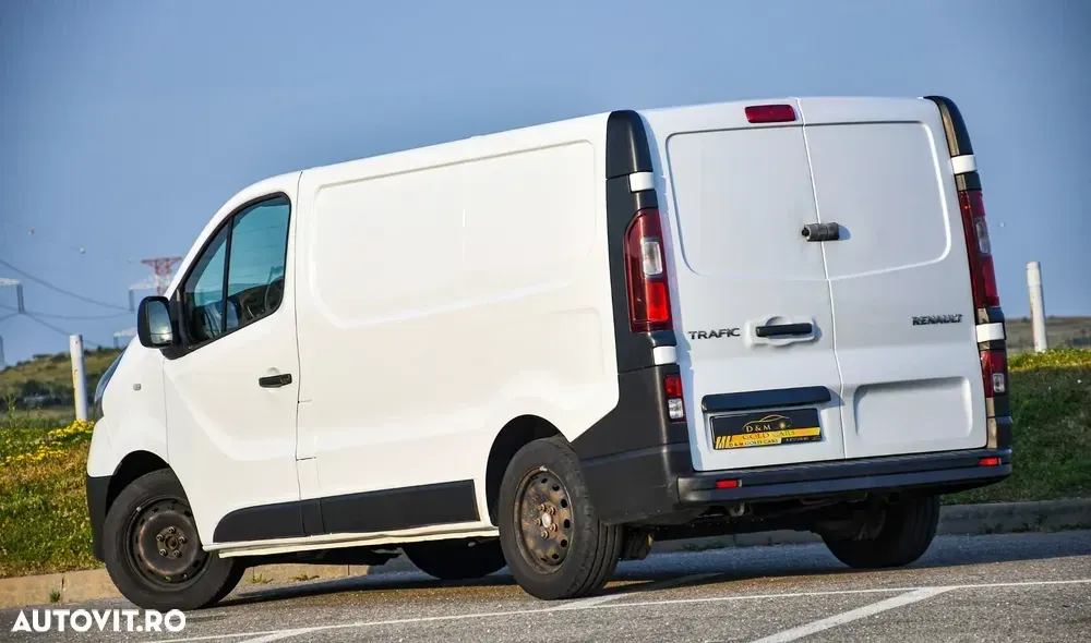 Renault TRAFIC — imagine 3