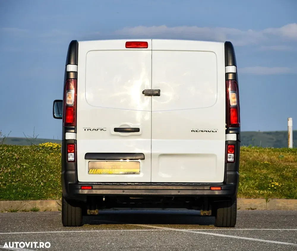 Renault TRAFIC — imagine 4