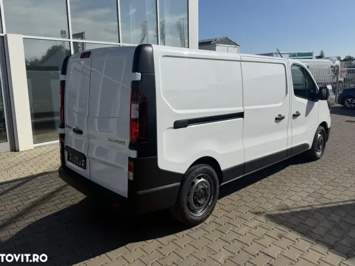 Renault RENAULT TRAFIC 2026 150CP L2H1 dCi - DETARAT LA 2.49 T