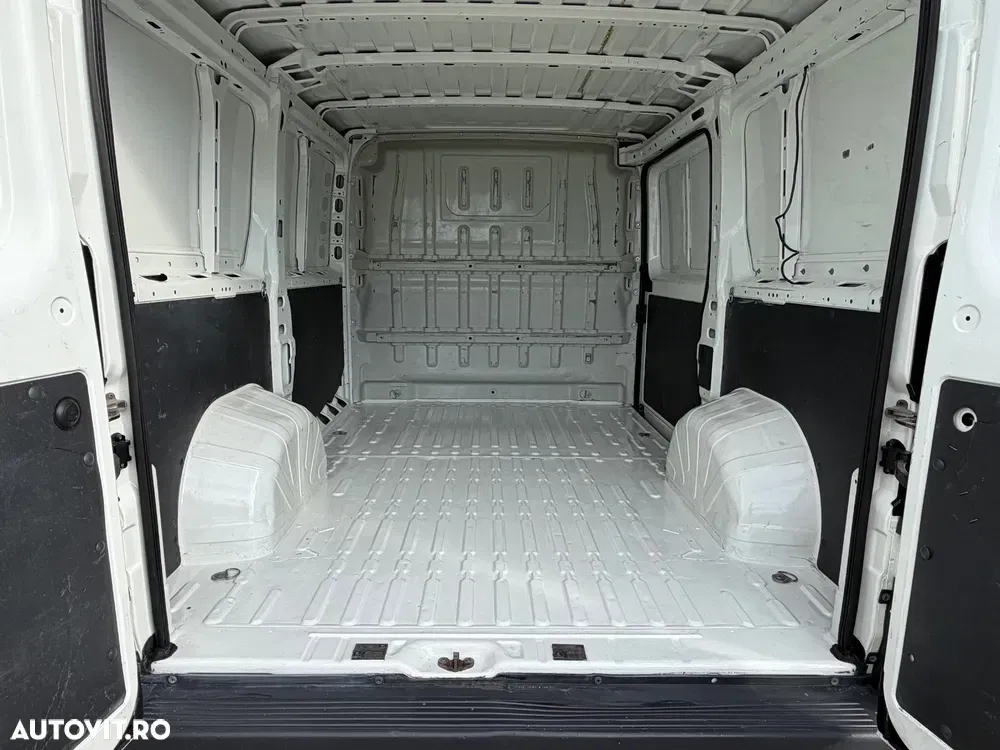 Peugeot Boxer — imagine 4