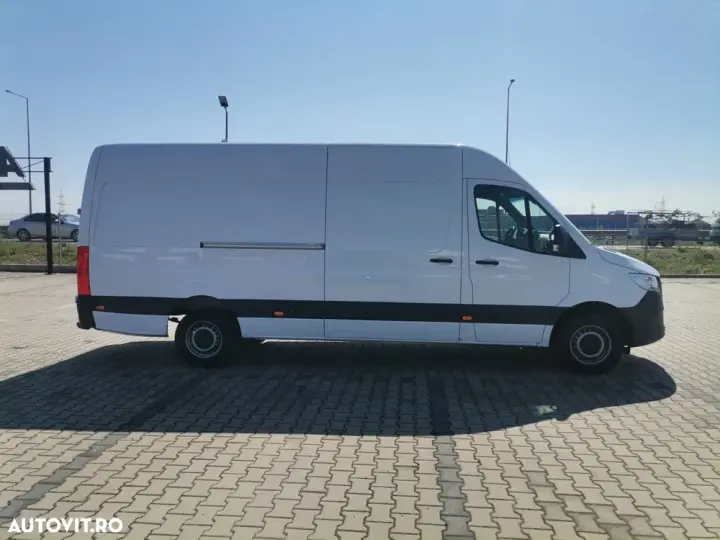 Mercedes-Benz Sprinter 317 CDI furgon lung PRO