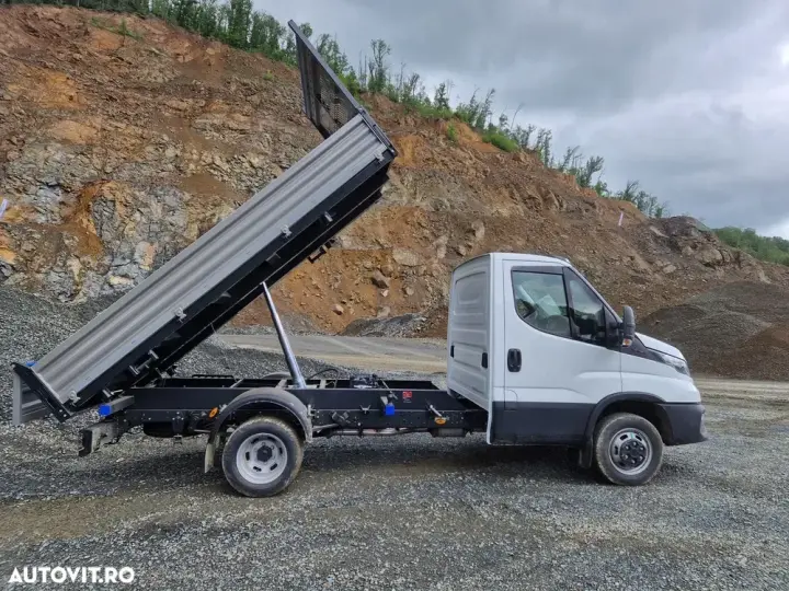 Iveco Daily BENA BASCULABILA TRILATERAL
