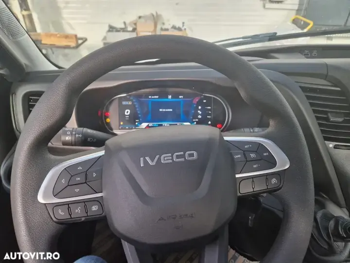 Iveco Daily BENA BASCULABILA TRILATERAL