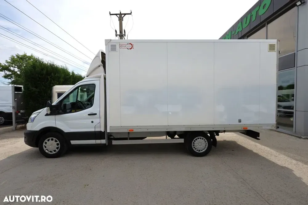 Ford Transit Koffer — imagine 3