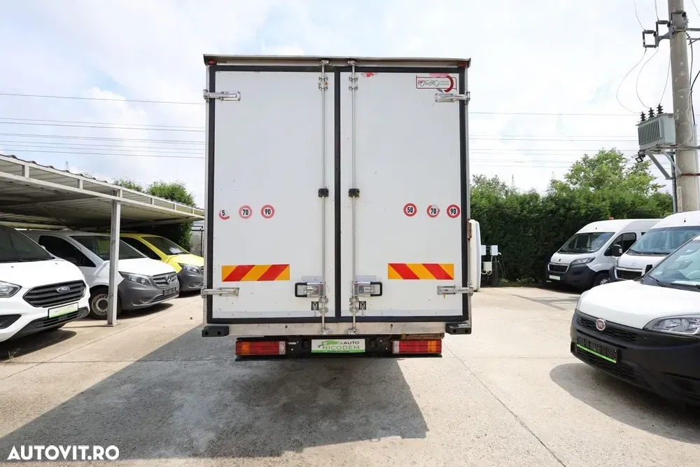 Ford Transit Koffer — imagine 5