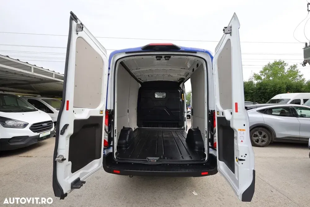 Ford Transit — imagine 6