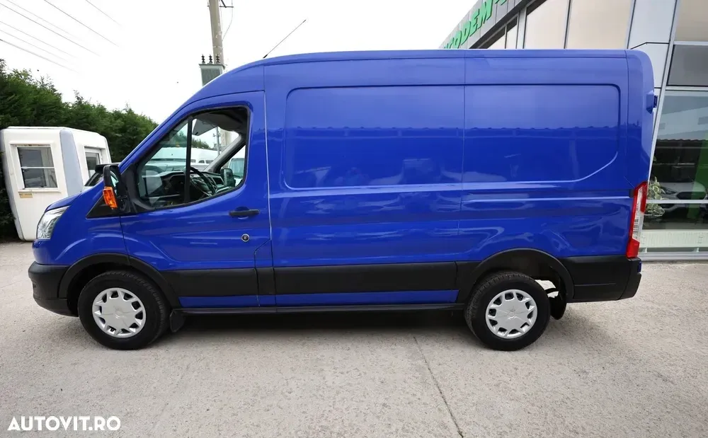 Ford Transit — imagine 3