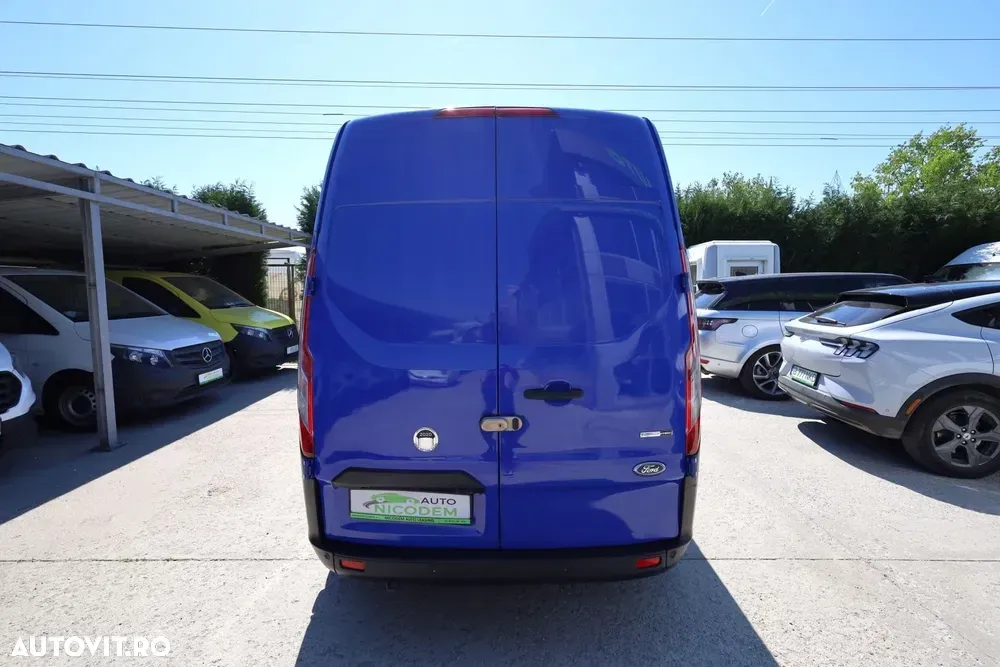Ford Transit Custom — imagine 5