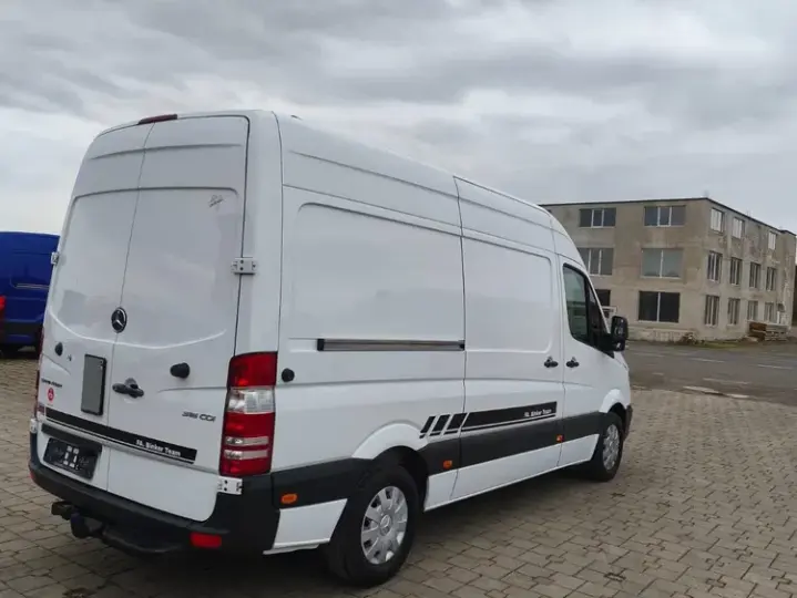 Mercedes-Benz Sprinter 316 CDI An 2016 Climă Navigație Mare Cârlig