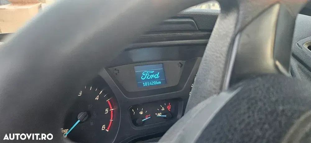 Ford Transit — imagine 6