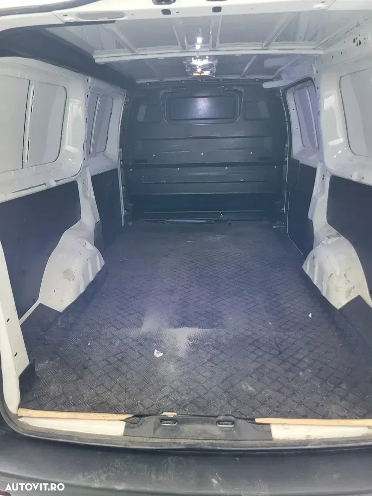 Opel VIVARO — imagine 5