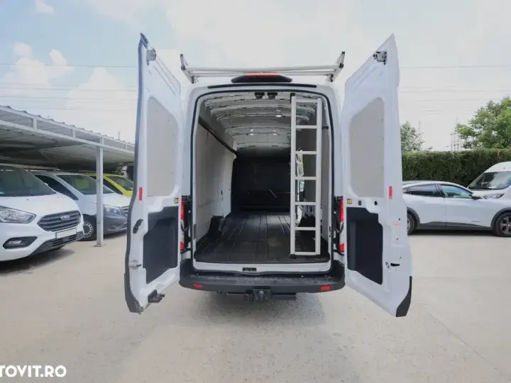 Ford Transit L4H3
