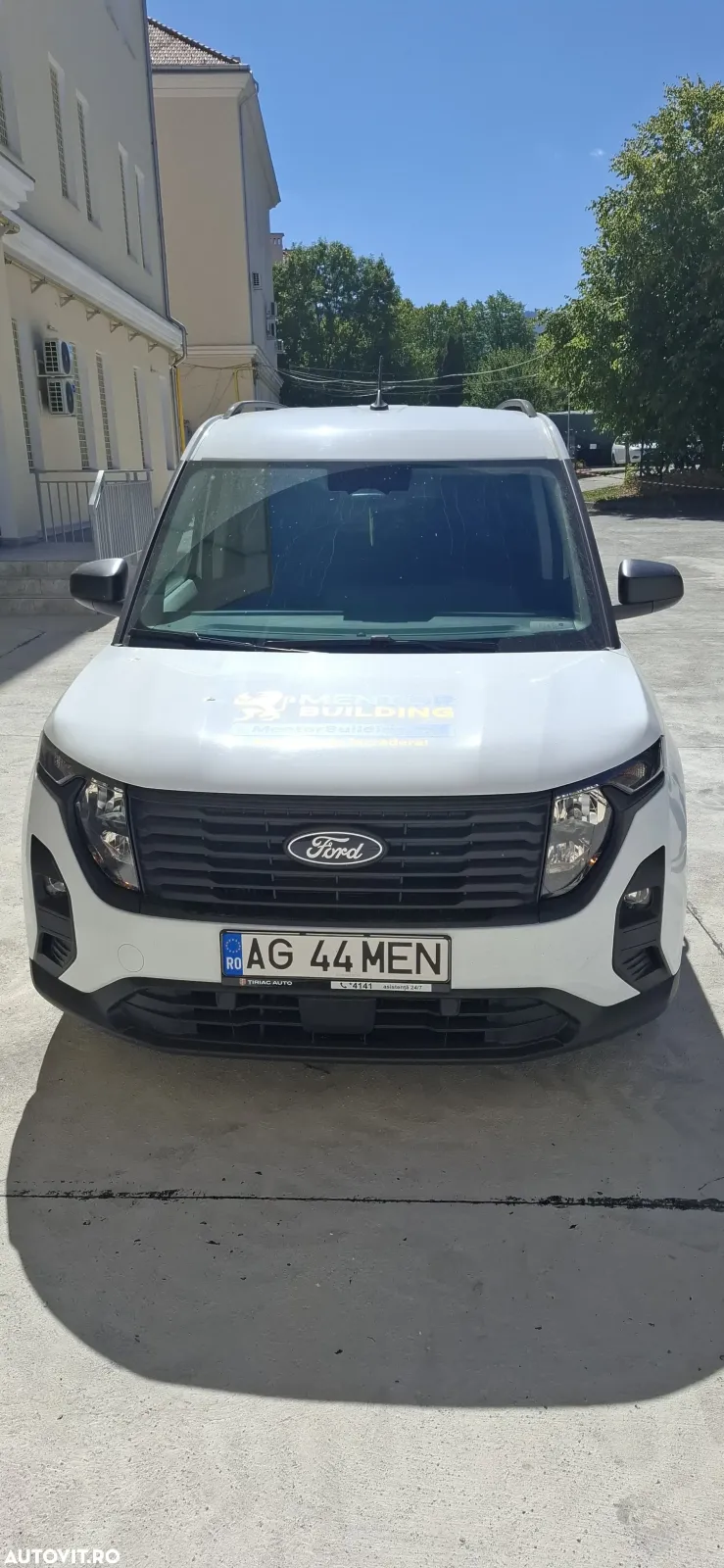 Ford Transit Courier — imagine 2