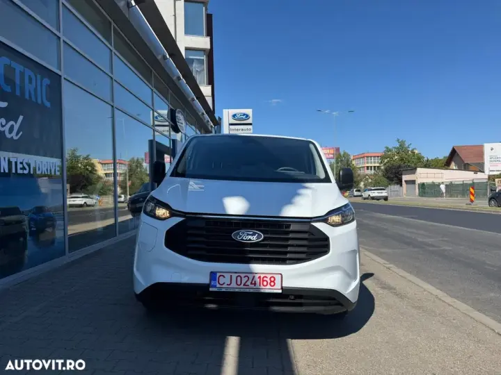 Ford CUSTOM DCIV TREND