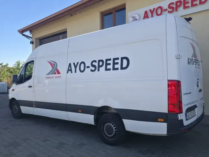 Mercedes-Benz Sprinter