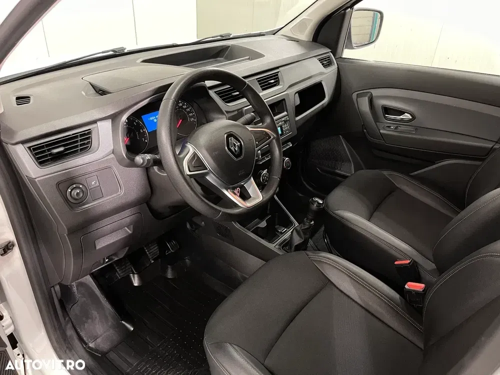 Renault Express — imagine 5