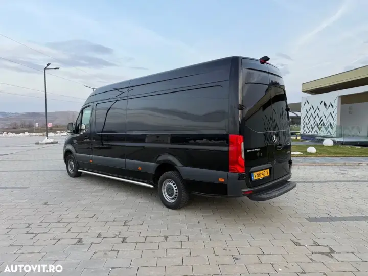 Mercedes-Benz Sprinter maxi