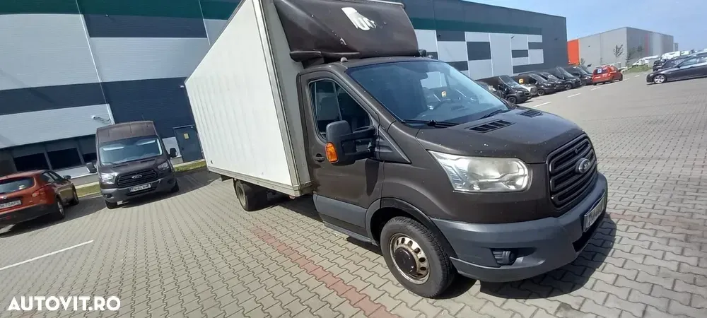 Ford Transit — imagine 3