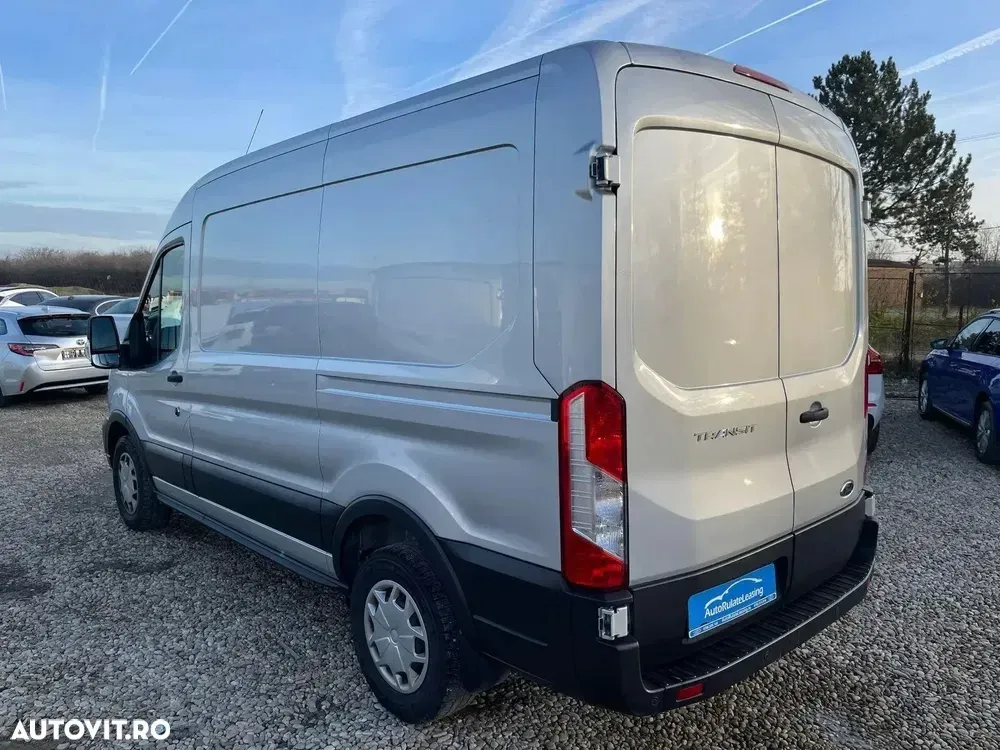 Ford Transit — imagine 4
