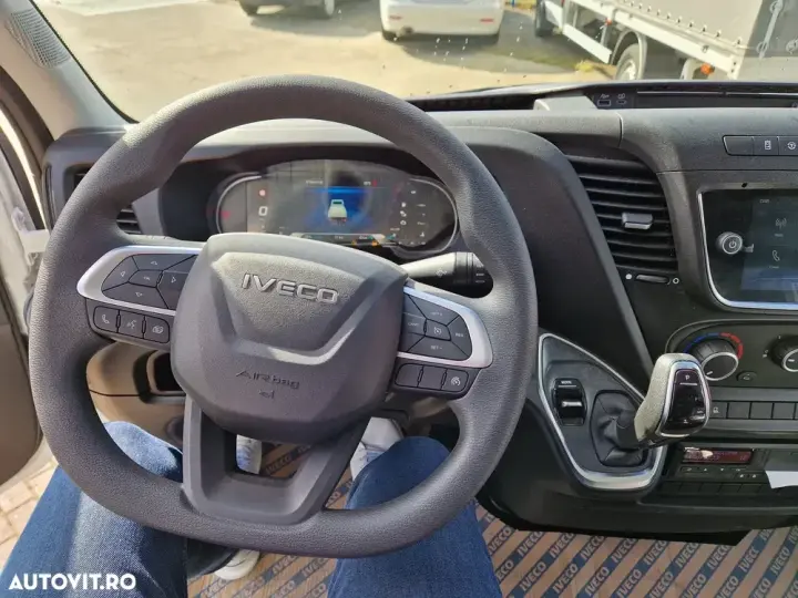 Iveco Daily 50C18HA8Z – detarat la 3.5T, prelata 14 EWP