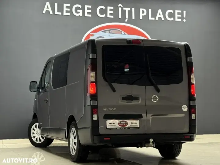 Nissan nv300