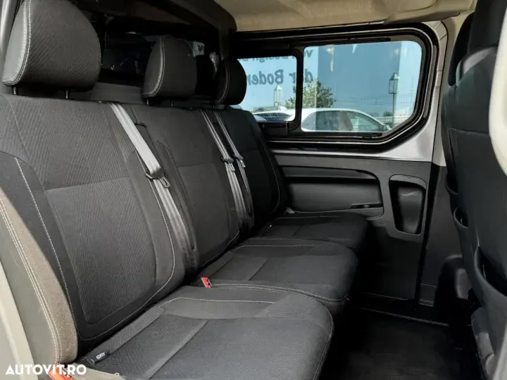 Nissan nv300