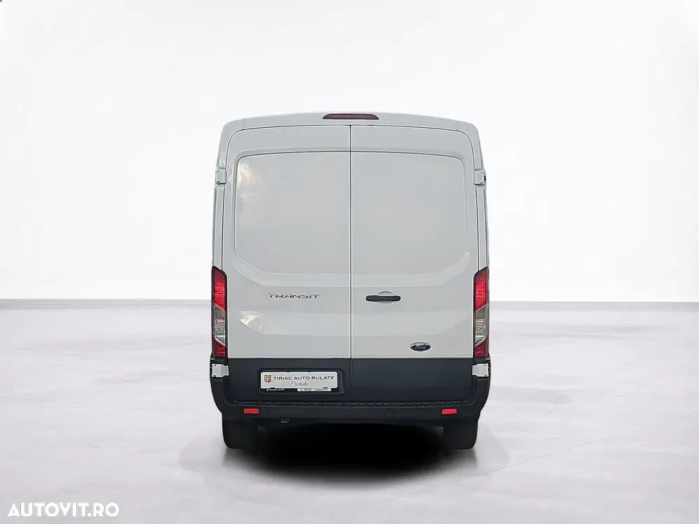 Ford Transit — imagine 4