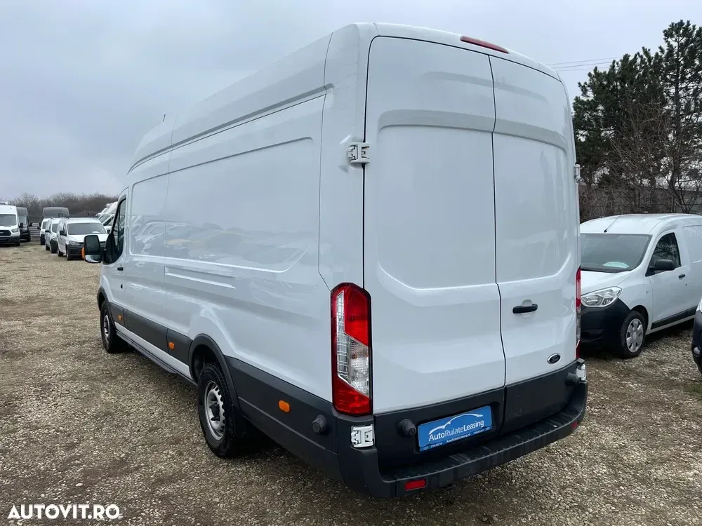 Ford Transit — imagine 4