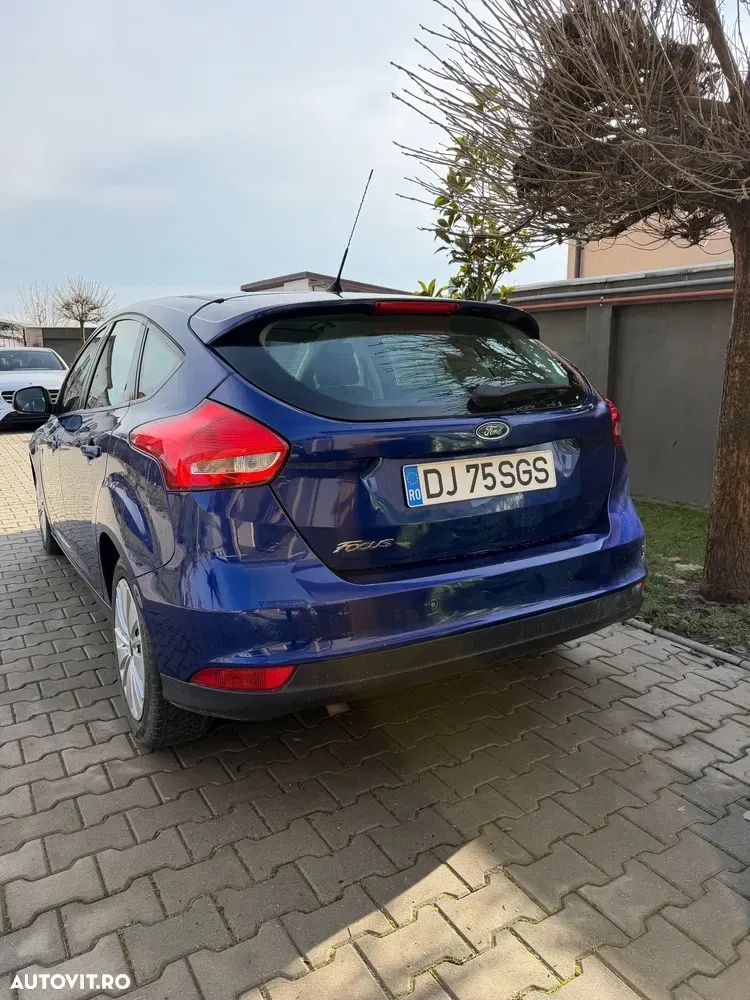 Ford Focus — imagine 3