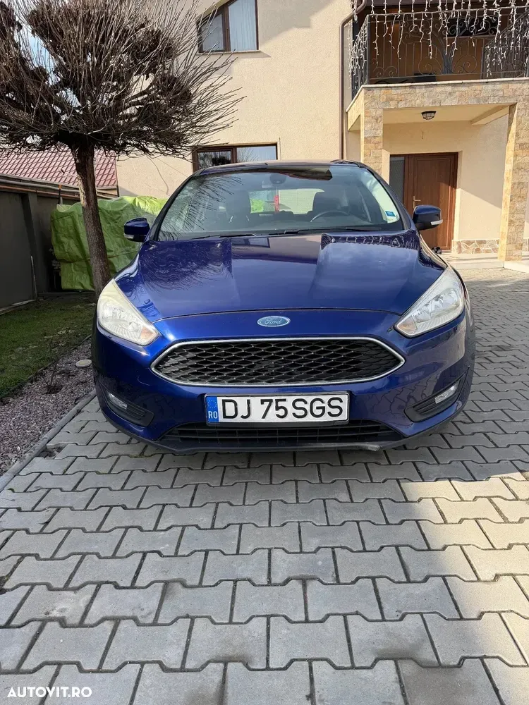 Ford Focus — imagine 5