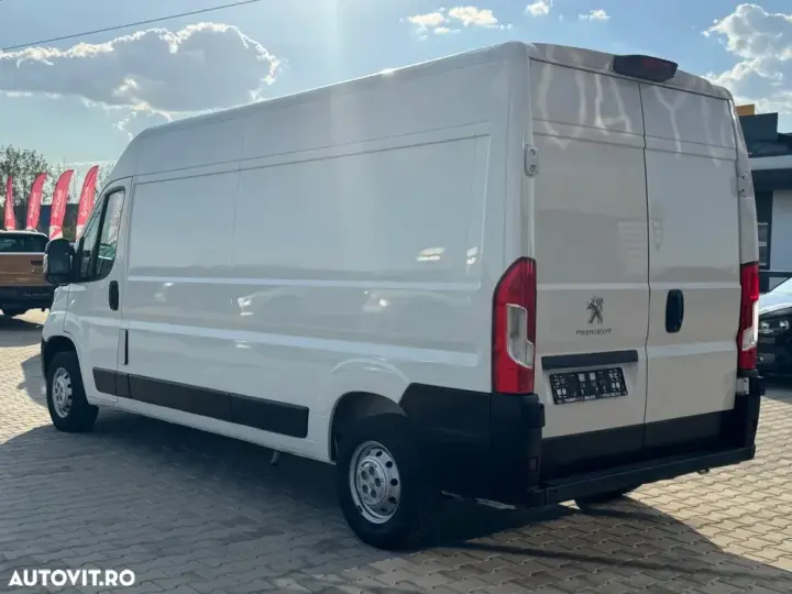 Peugeot Boxer L3H2 335 S&S Asphalt