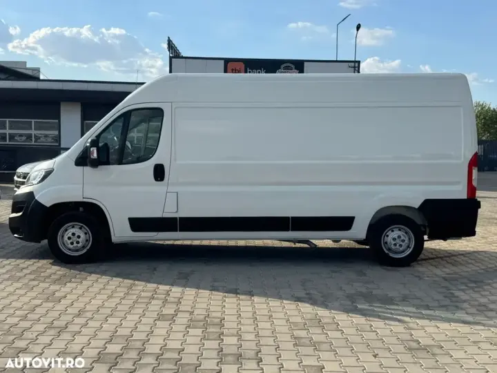 Peugeot Boxer L3H2 335 S&S Asphalt