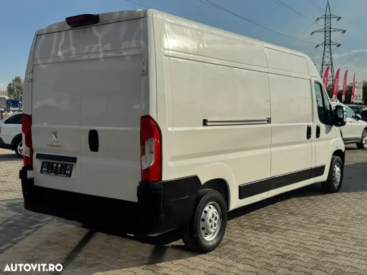 Peugeot Boxer L3H2 335 S&S Asphalt