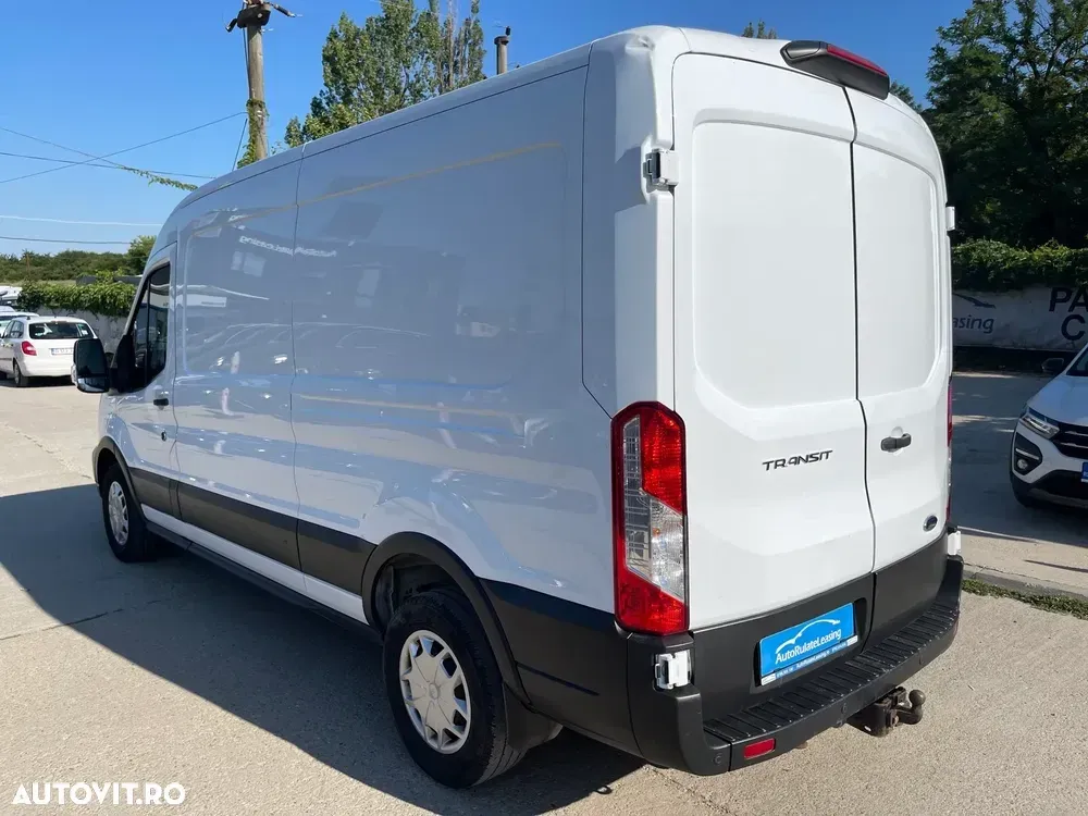 Ford Transit — imagine 4