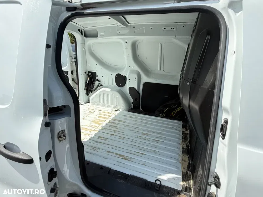 Renault Express 1.5 diesel 75 cp — imagine 6