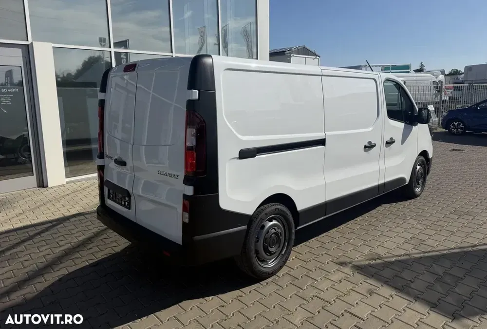 Renault RENAULT TRAFIC 2026 L2H1 dCi - DETARAT LA 2.49 T — imagine 4