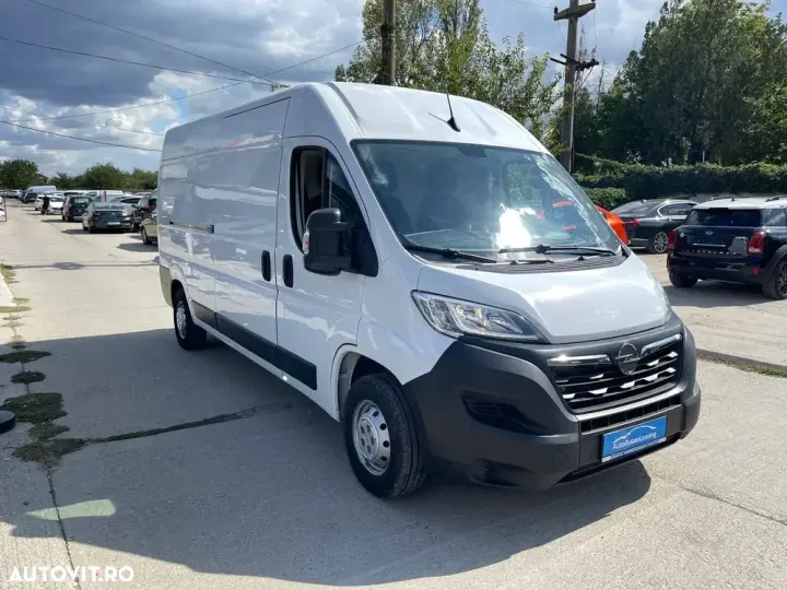 Opel Movano