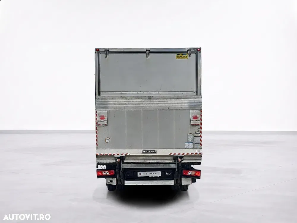 Ford Transit — imagine 4