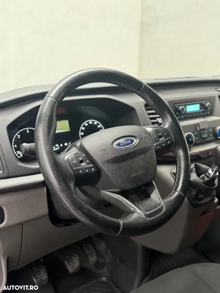 Ford Transit — imagine 5