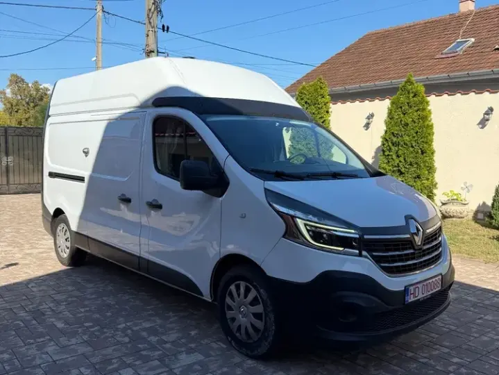 Renault Trafic Detarat 2490