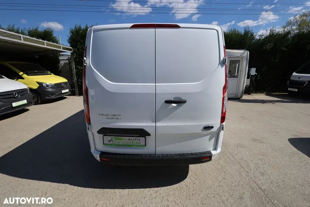 Ford Transit Custom L2H1 2.0 105CP — imagine 5