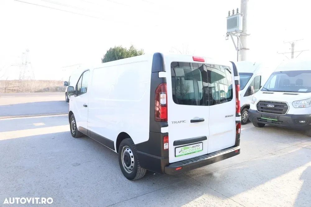 Renault TRAFIC — imagine 4